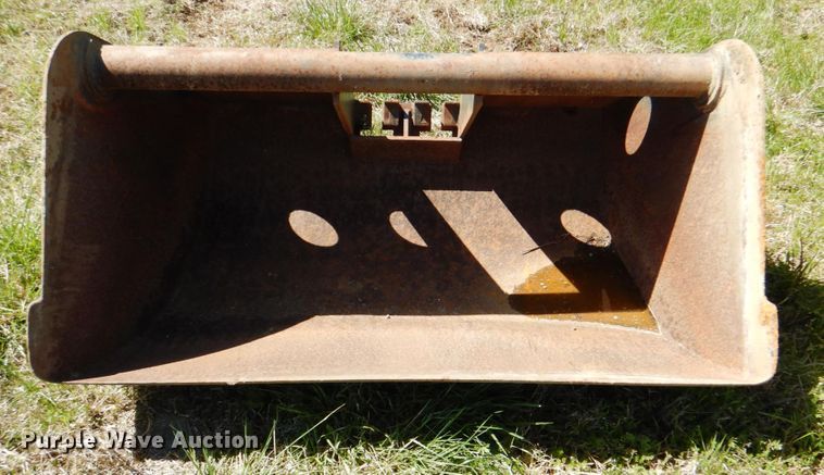 image for item IY9448 Gradall 57"W bucket