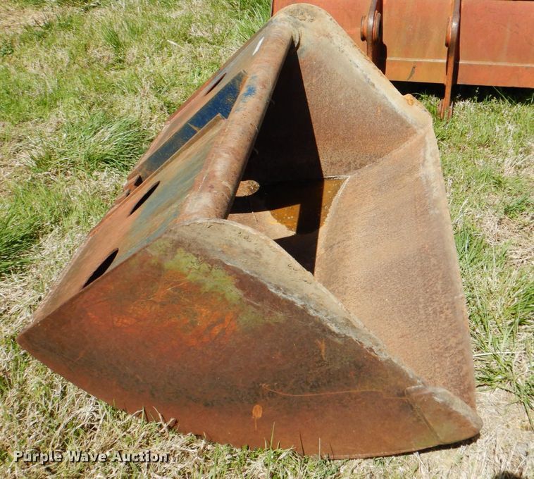 image for item IY9448 Gradall 57"W bucket