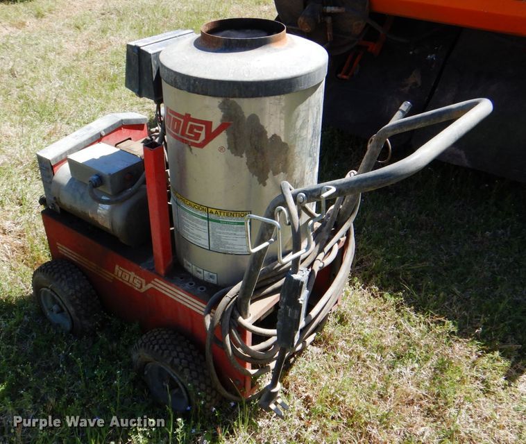 image for item IY9453 Hotsy 795SS pressure washer