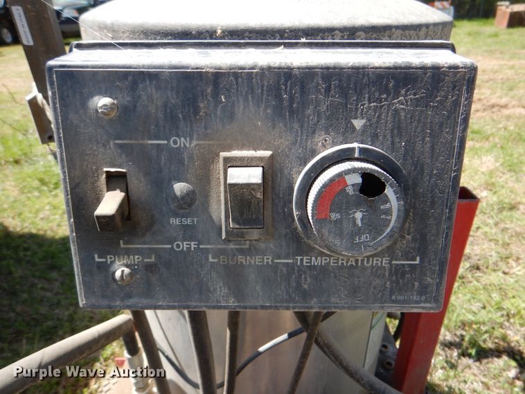 image for item IY9453 Hotsy 795SS pressure washer