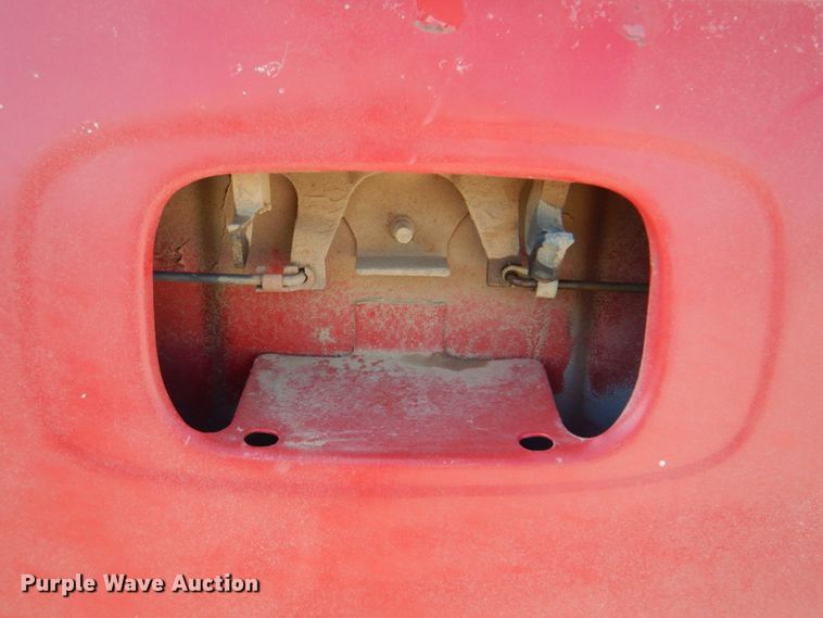 image for item IY9456 2004 Chevrolet Silverado 1500  pickup truck