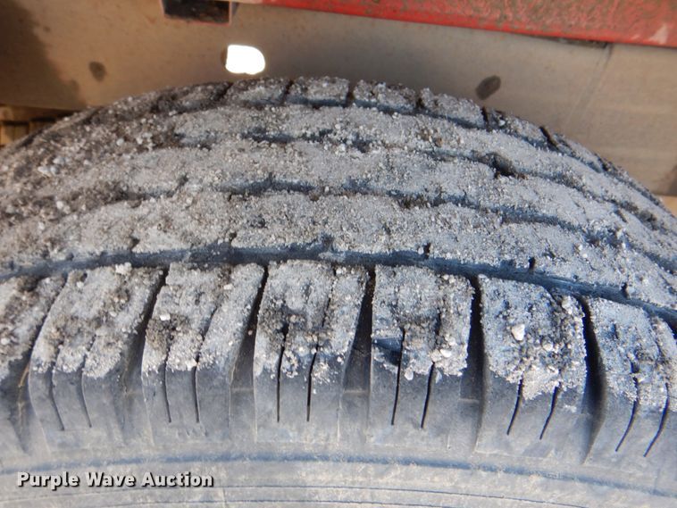 image for item IY9456 2004 Chevrolet Silverado 1500  pickup truck