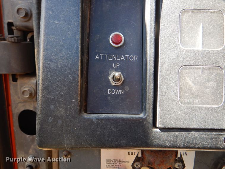 image for item IY9461 1992 International 4700  flatbed truck