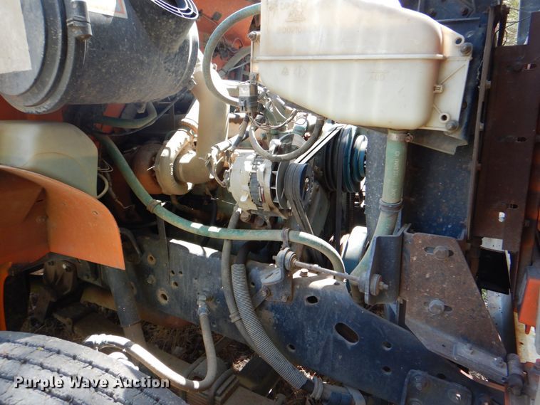 image for item IY9461 1992 International 4700  flatbed truck