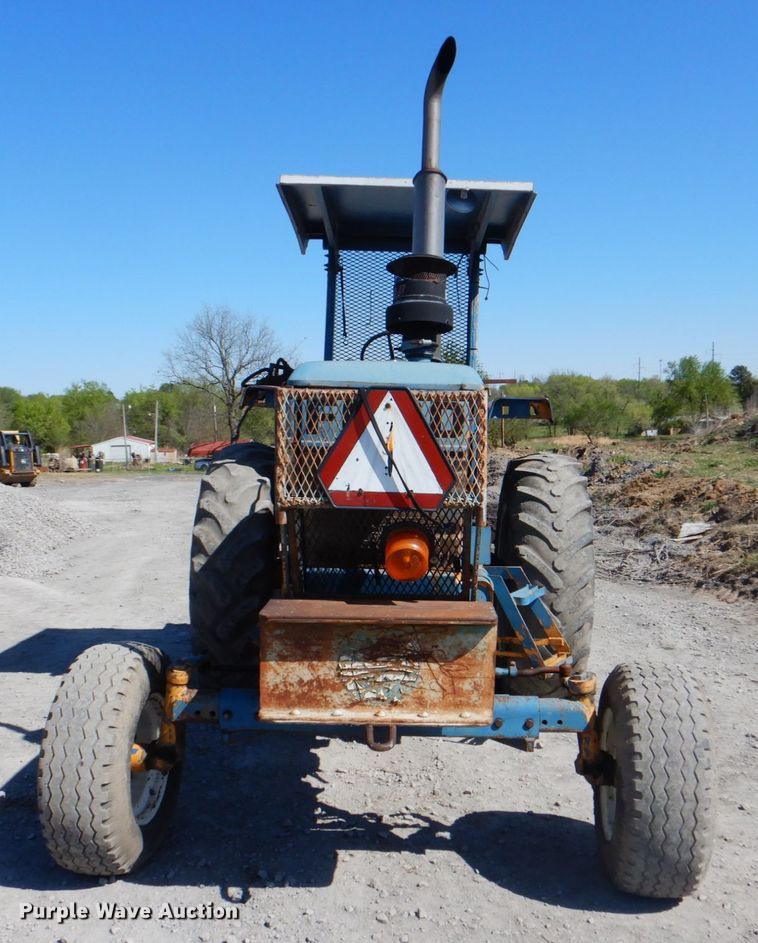 image for item IY9463 1983 Ford 7710  MFWD tractor