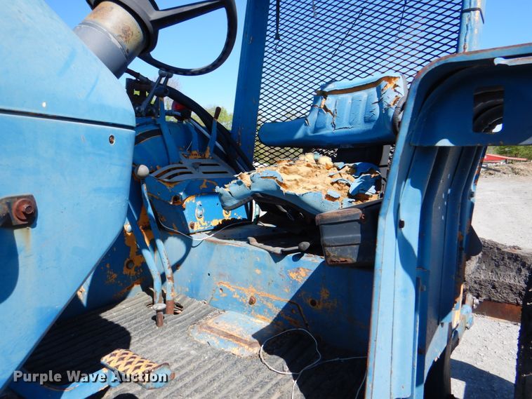 image for item IY9463 1983 Ford 7710  MFWD tractor