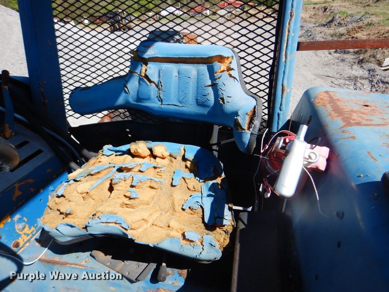 image for item IY9463 1983 Ford 7710  MFWD tractor