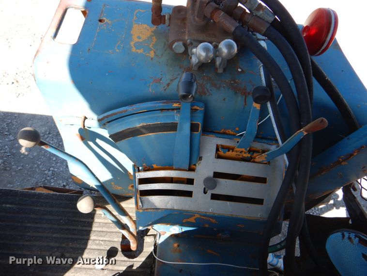 image for item IY9463 1983 Ford 7710  MFWD tractor