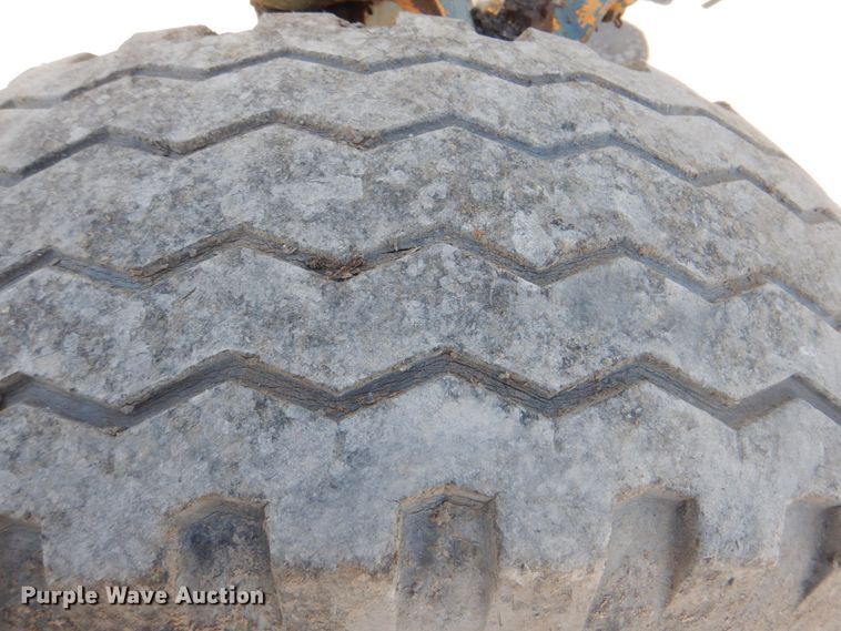 image for item IY9463 1983 Ford 7710  MFWD tractor