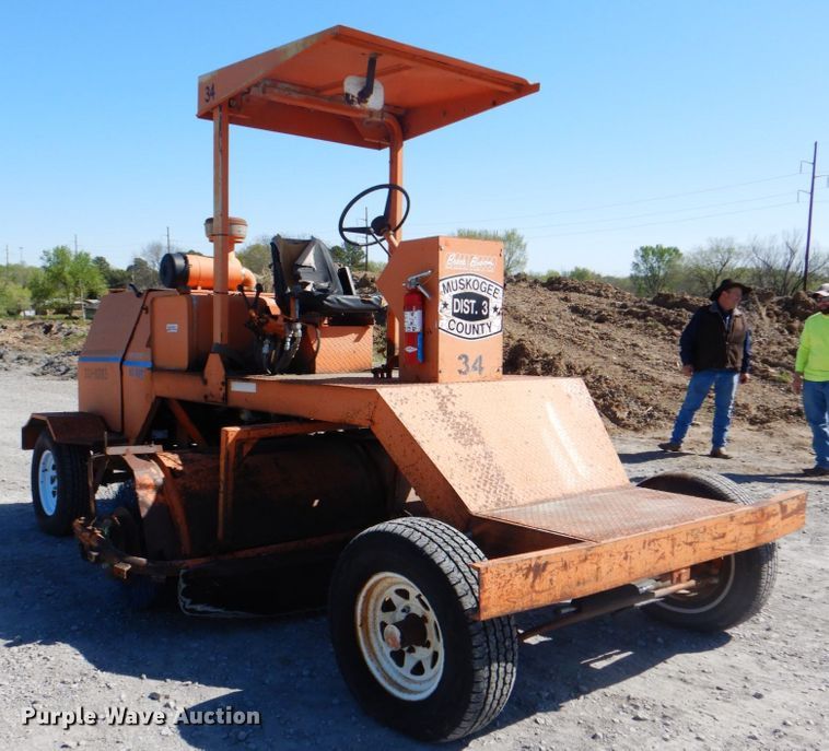 image for item IY9464 1995 Broce RC300  broom