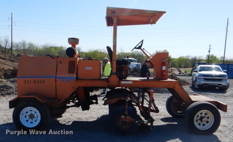 image for item IY9464 1995 Broce RC300  broom