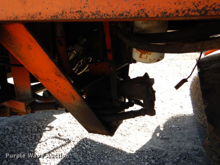 image for item IY9464 1995 Broce RC300  broom