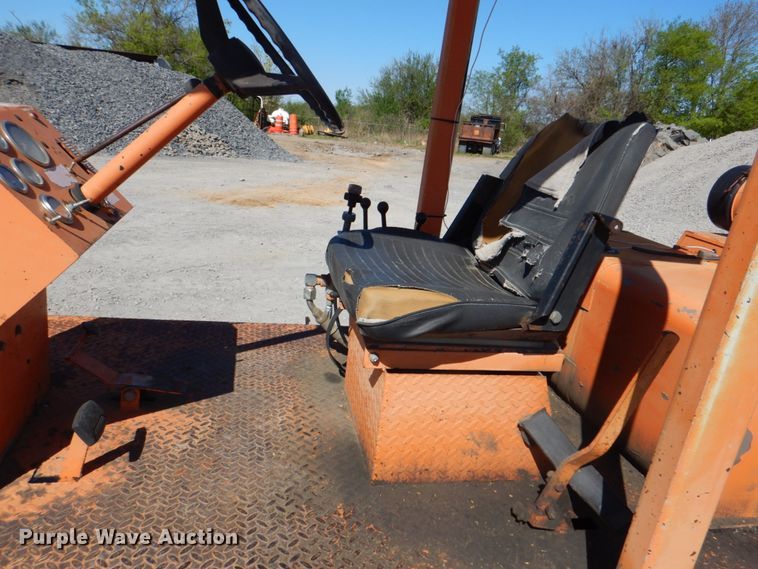 image for item IY9464 1995 Broce RC300  broom