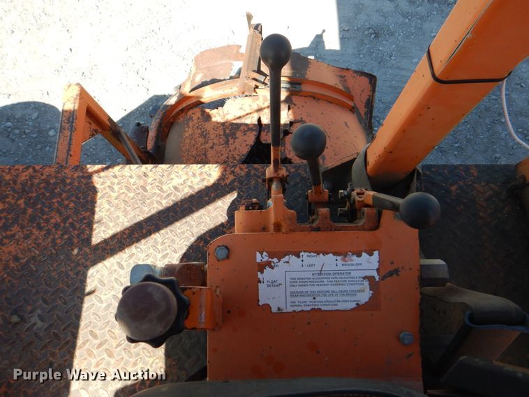 image for item IY9464 1995 Broce RC300  broom