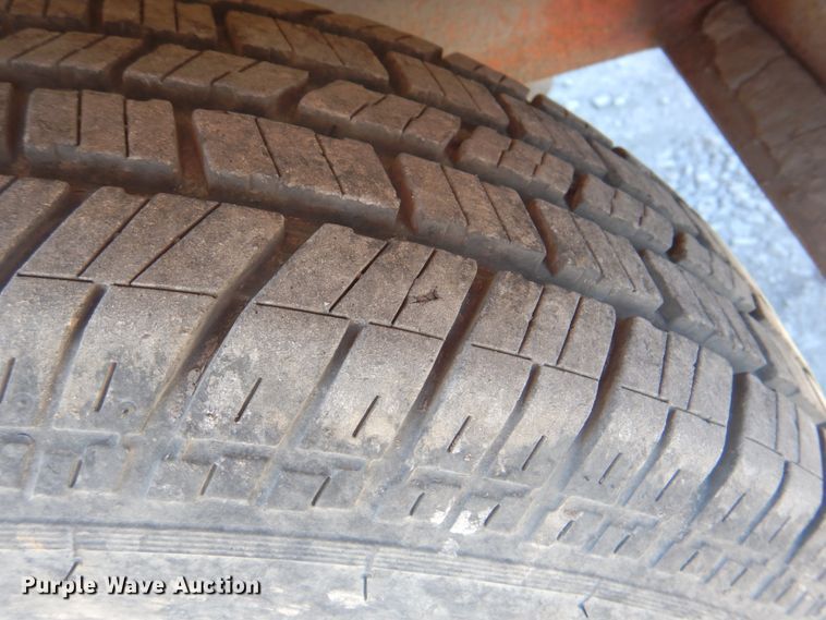 image for item IY9464 1995 Broce RC300  broom