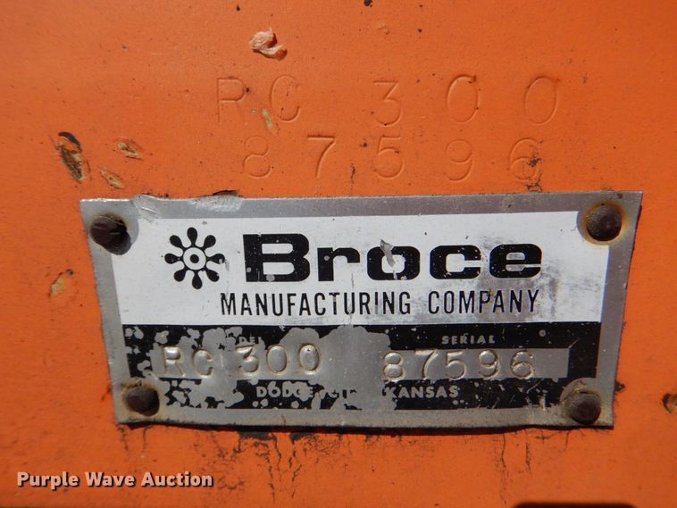 image for item IY9464 1995 Broce RC300  broom