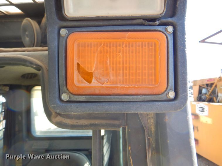 image for item IY9470 New Holland LS190  skid steer loader