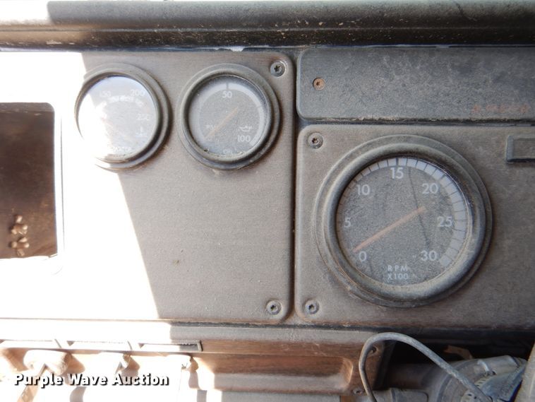 image for item IY9472 1995 Freightliner FLD  dump truck