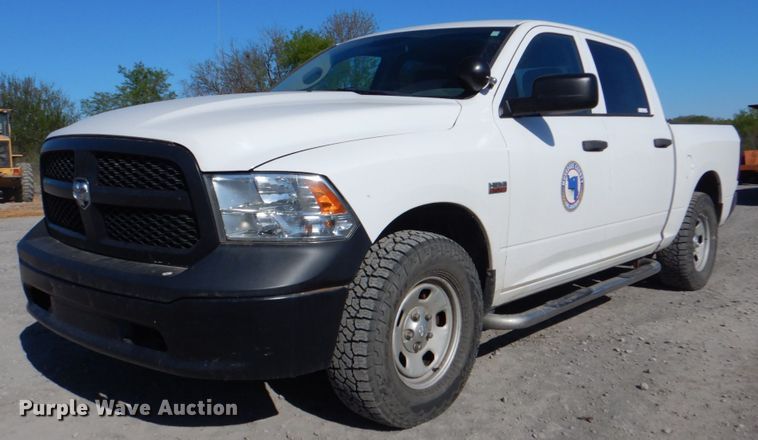 image for item IY9473 2014 Dodge Ram 1500  Crew Cab pickup truck