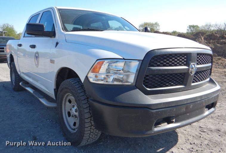 image for item IY9473 2014 Dodge Ram 1500  Crew Cab pickup truck