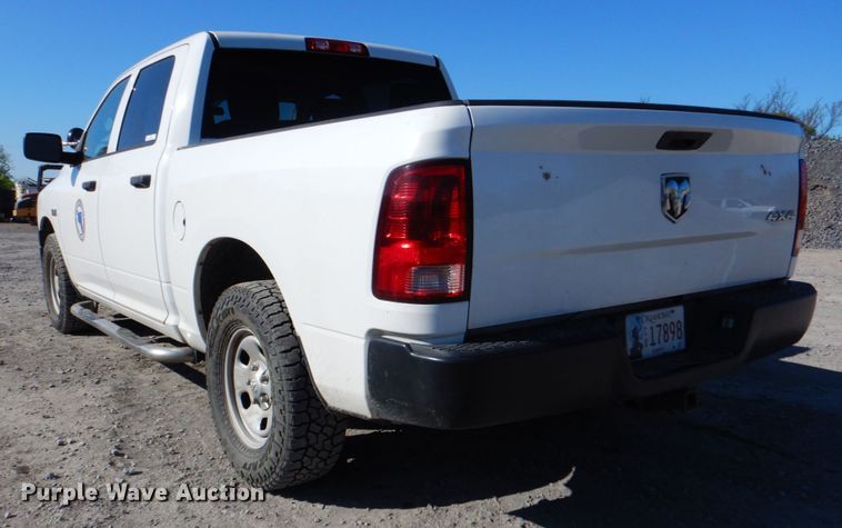 image for item IY9473 2014 Dodge Ram 1500  Crew Cab pickup truck