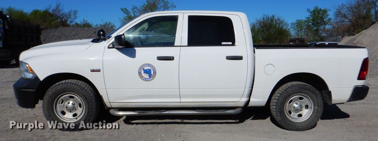 image for item IY9473 2014 Dodge Ram 1500  Crew Cab pickup truck
