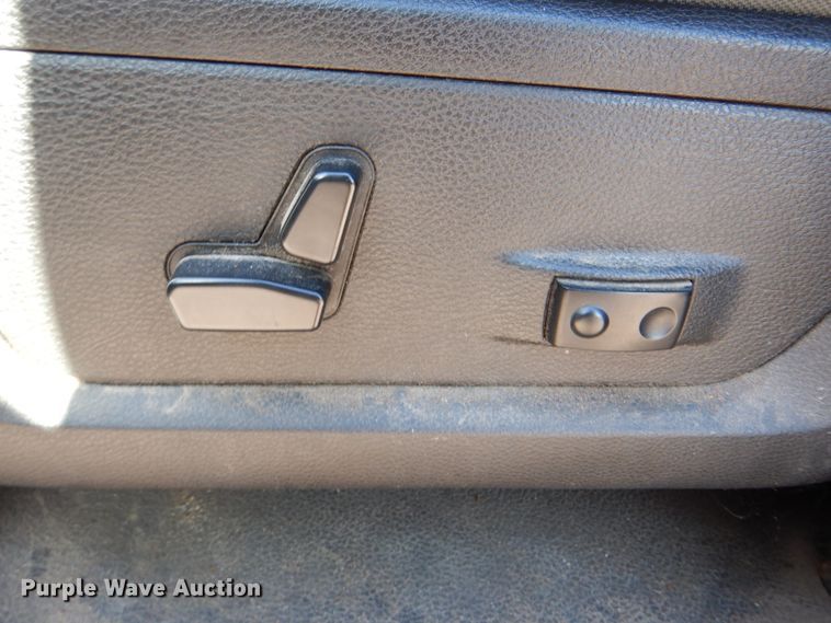 image for item IY9473 2014 Dodge Ram 1500  Crew Cab pickup truck