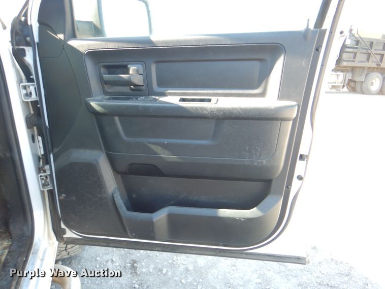 image for item IY9473 2014 Dodge Ram 1500  Crew Cab pickup truck