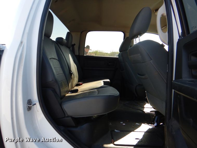 image for item IY9473 2014 Dodge Ram 1500  Crew Cab pickup truck