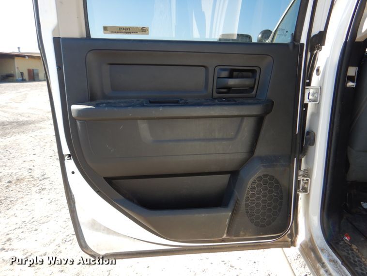 image for item IY9473 2014 Dodge Ram 1500  Crew Cab pickup truck