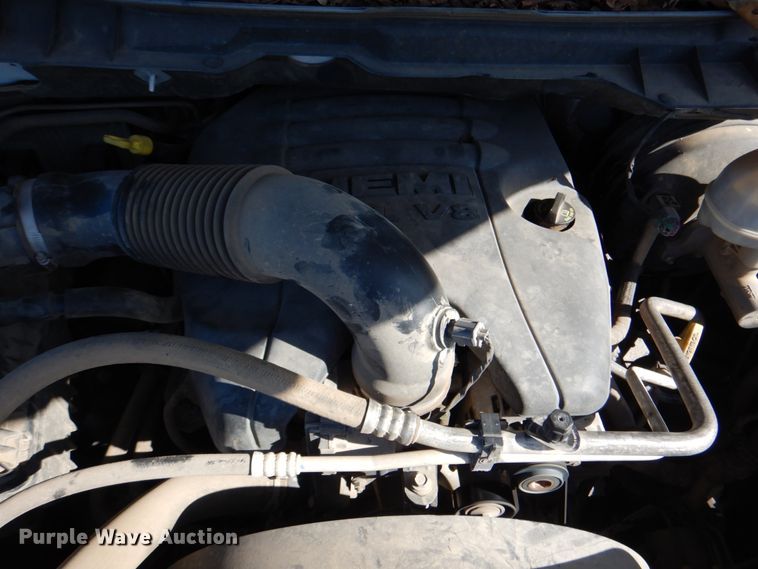 image for item IY9473 2014 Dodge Ram 1500  Crew Cab pickup truck