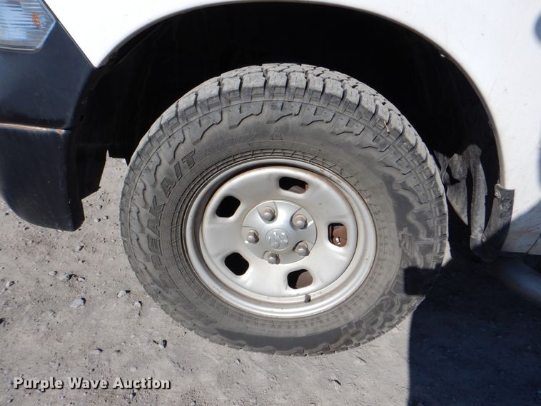 image for item IY9473 2014 Dodge Ram 1500  Crew Cab pickup truck