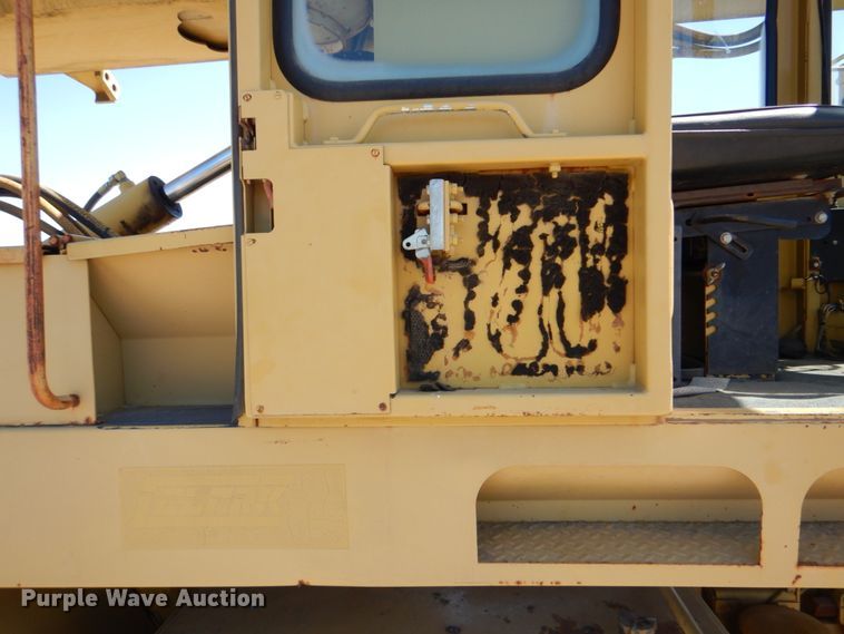 image for item IY9474 Gradall G3WD  wheeled excavator