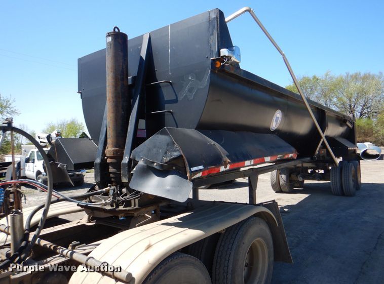 image for item IY9475 1995 Clement RKHL3226 end dump trailer