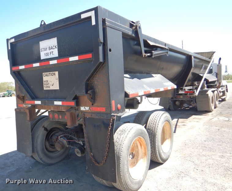 image for item IY9475 1995 Clement RKHL3226 end dump trailer