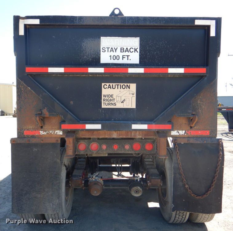 image for item IY9475 1995 Clement RKHL3226 end dump trailer