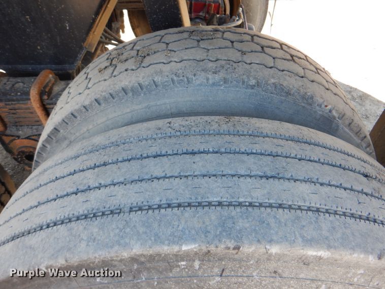 image for item IY9475 1995 Clement RKHL3226 end dump trailer