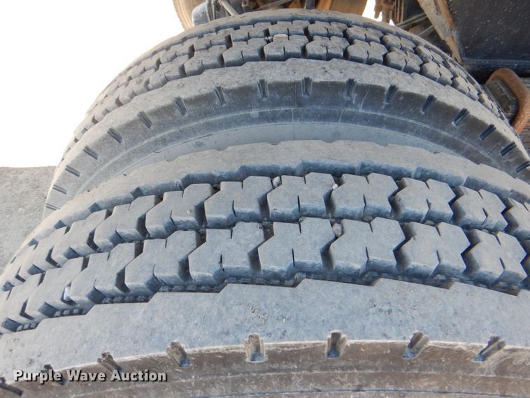 image for item IY9475 1995 Clement RKHL3226 end dump trailer