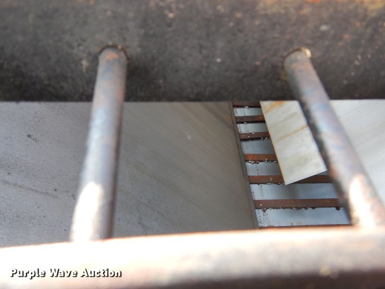 image for item IY9572 2005 Sterling L-Line  dump truck