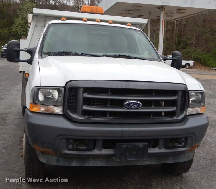 image for item IY9574 2003 Ford F550 Super Duty XL  dump truck