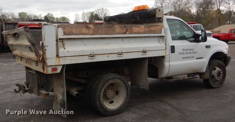 image for item IY9574 2003 Ford F550 Super Duty XL  dump truck
