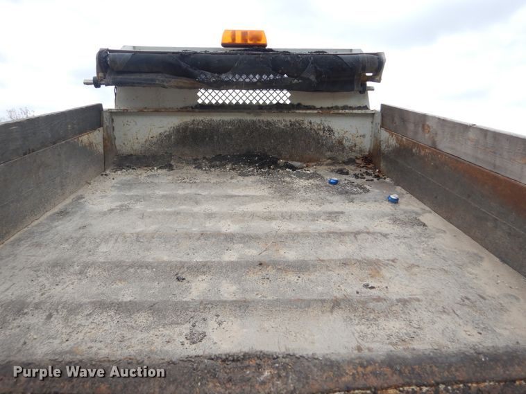 image for item IY9574 2003 Ford F550 Super Duty XL  dump truck