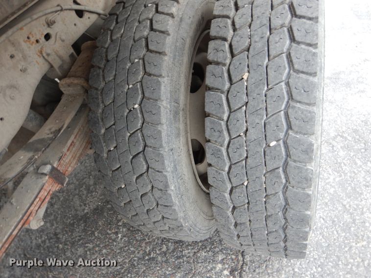 image for item IY9574 2003 Ford F550 Super Duty XL  dump truck