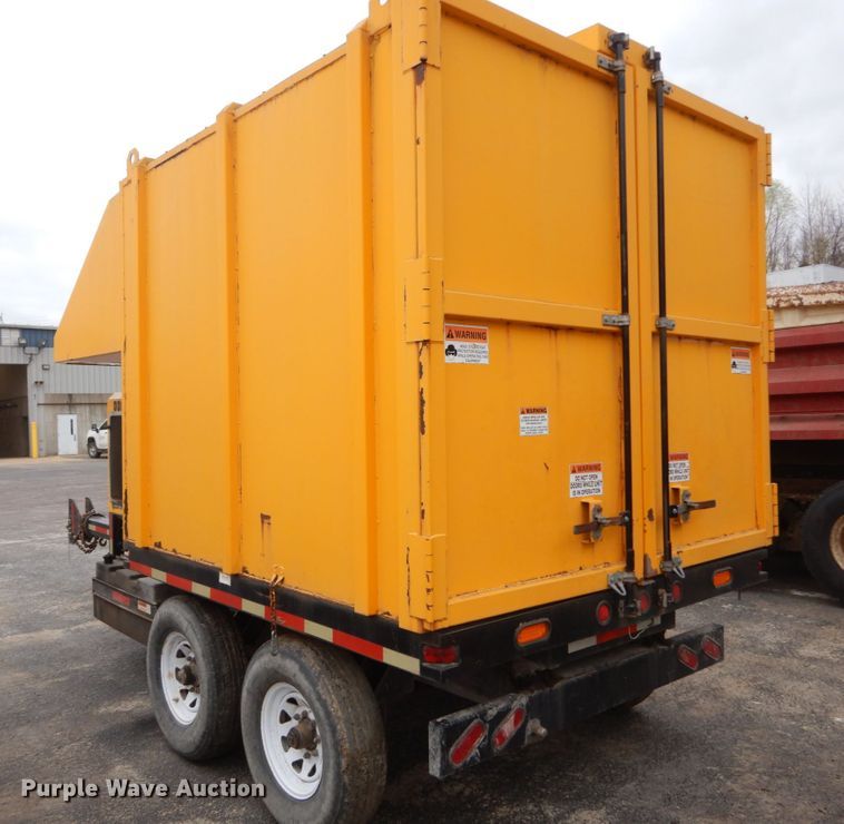 image for item IY9575 2002 Old Dominion Brush Co. SCL800  leaf vacuum