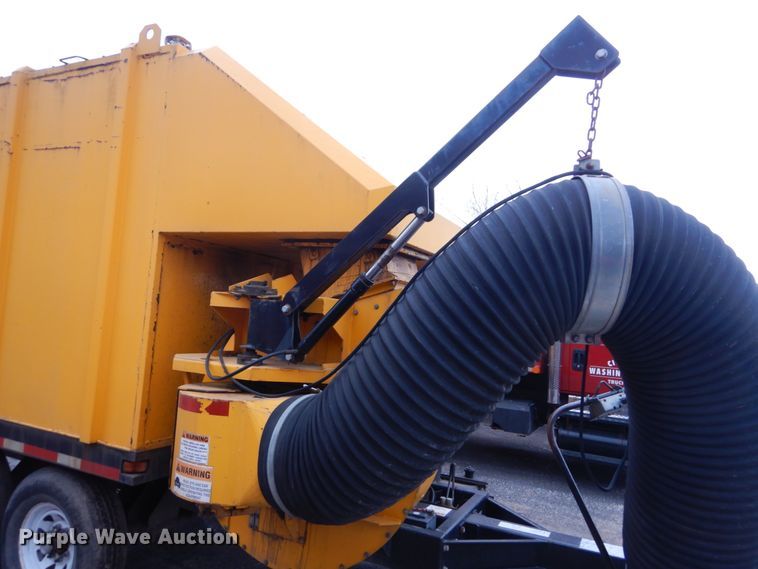 image for item IY9575 2002 Old Dominion Brush Co. SCL800  leaf vacuum