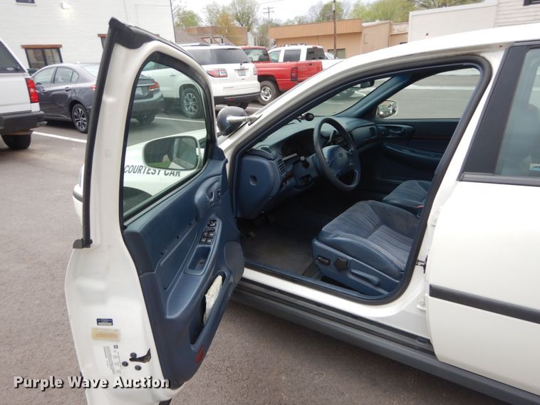 image for item IY9576 2001 Chevrolet Impala