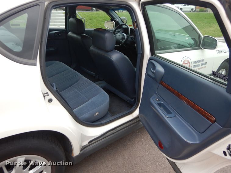 image for item IY9576 2001 Chevrolet Impala