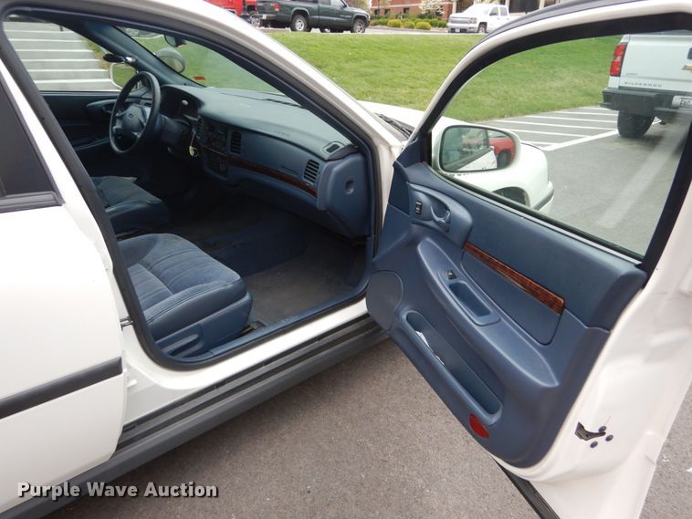 image for item IY9576 2001 Chevrolet Impala