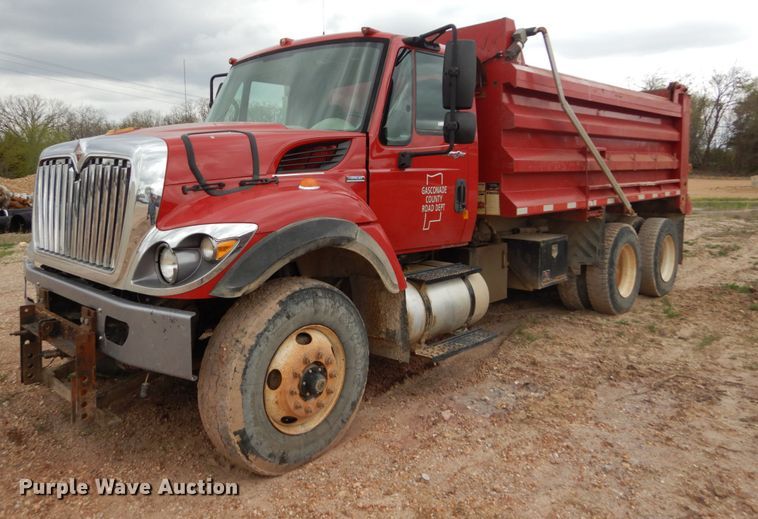 image for item IY9580 2008 International WorkStar 7400  dump truck