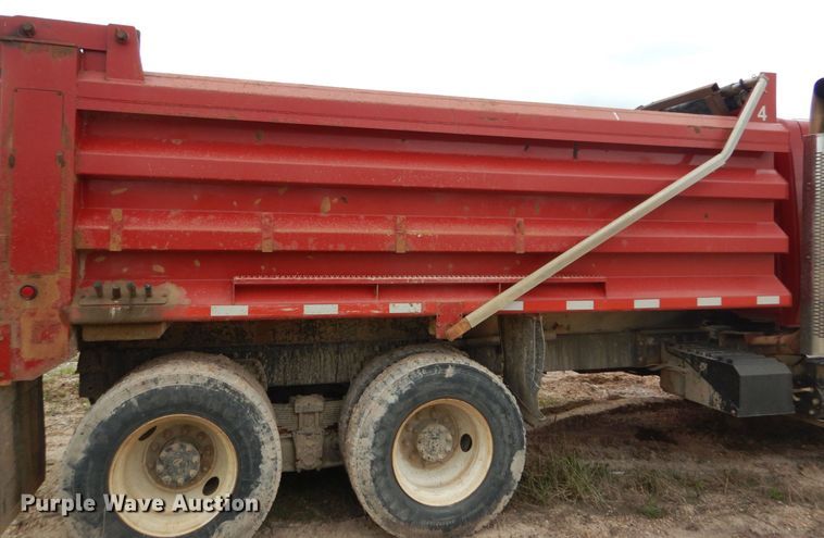image for item IY9580 2008 International WorkStar 7400  dump truck
